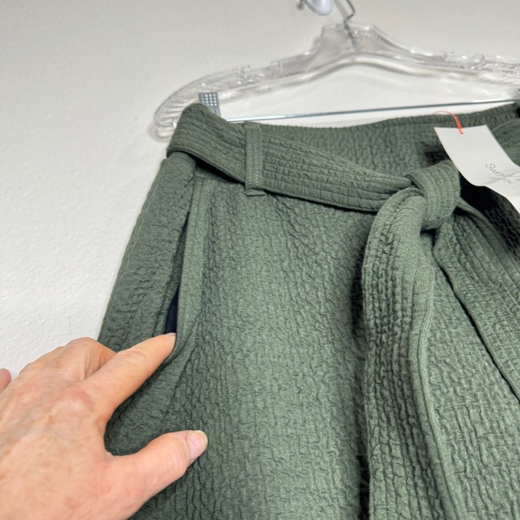 SWEATY BETTY NWT Enso Culottes LG Olive Green Wide Leg Slouchy Belted Cropped - Picture 3 of 10